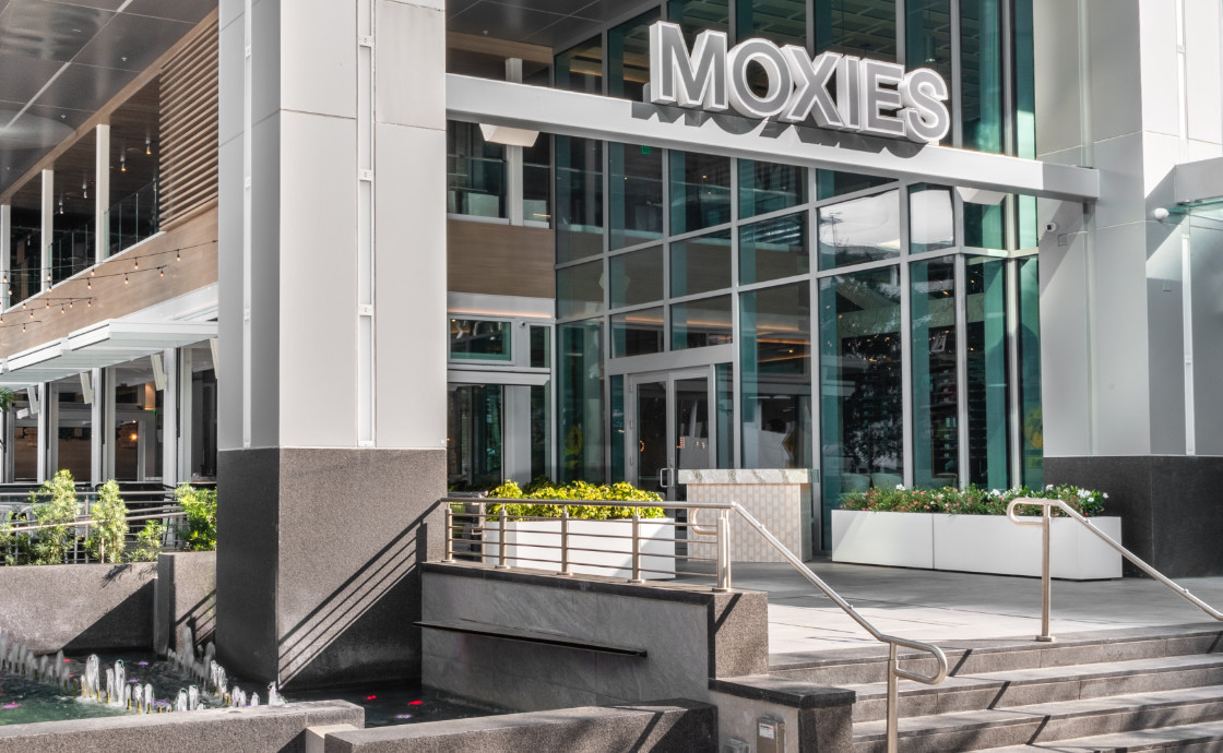 Moxies brand Fort Lauderdale exterior